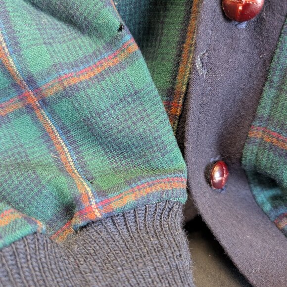Vintage Pendleton Cardigan Sweater Plaid Virgin Wool Large - Picture 4 of 9